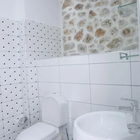 Te Stefi Hotel Qeparo