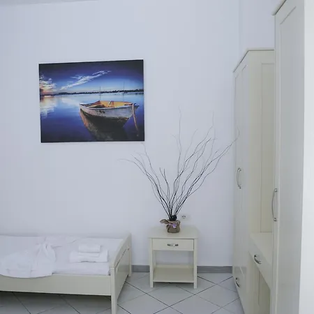 Te Stefi Hotel Qeparo