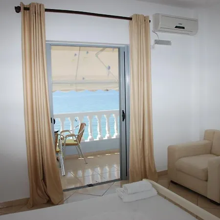 Te Stefi Hotel Qeparo